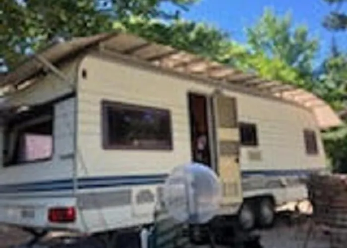 Oda ve Kahvaltı L'embellie *